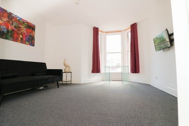 2 bed flat, Alexandra road, Mutley plain, Plymouth, PL47EF - Image 5